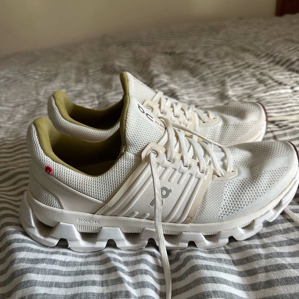 On Cloudswift Suma 3 AD Running Shoe (Women) - Limited Edition